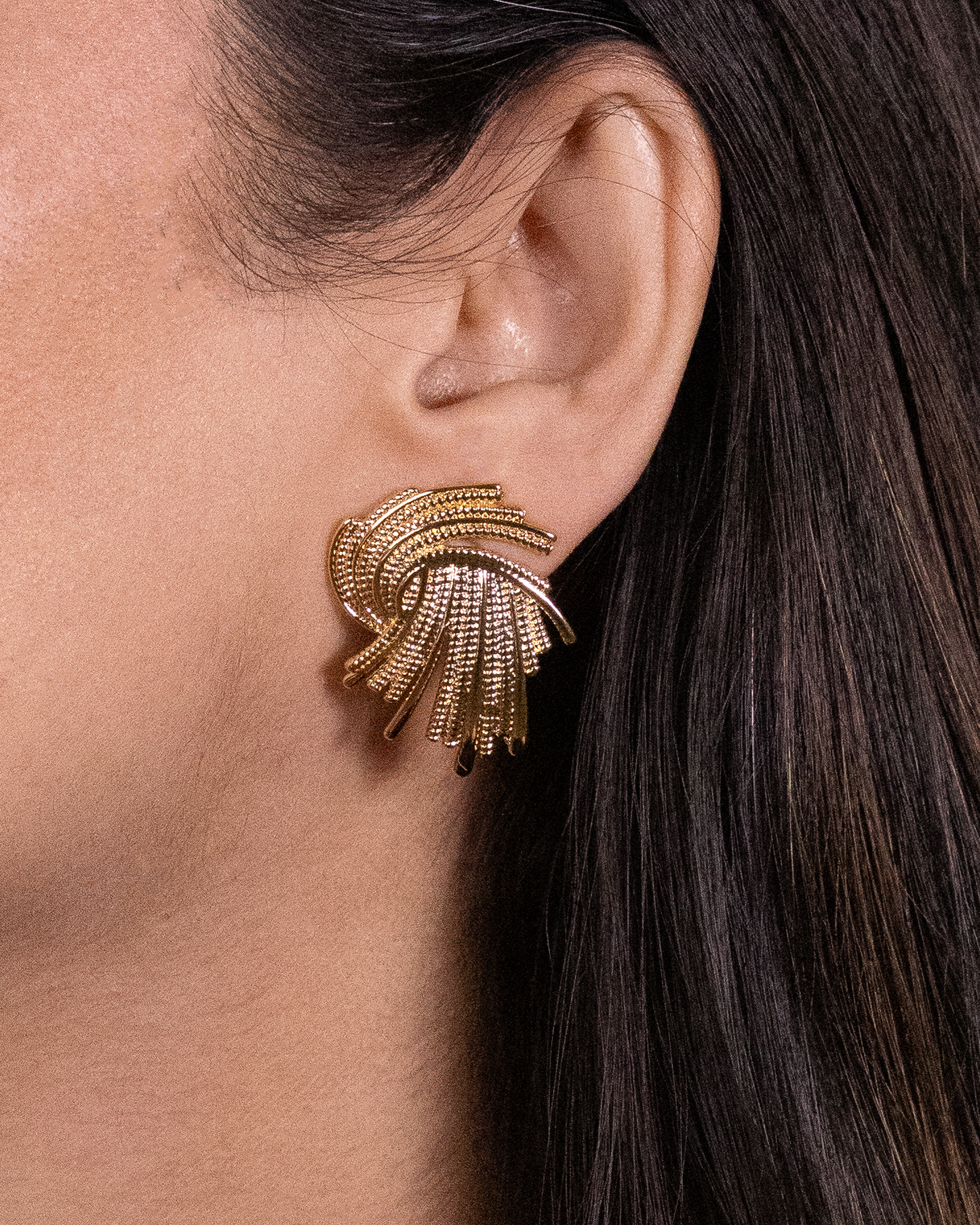 Gold pokey earrings