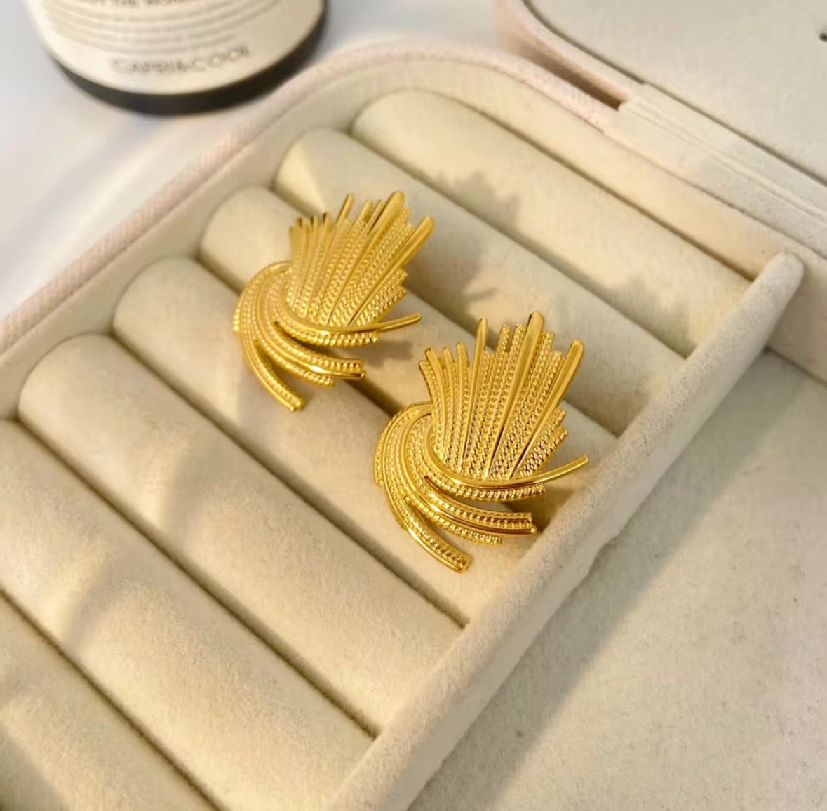 Gold pokey earrings