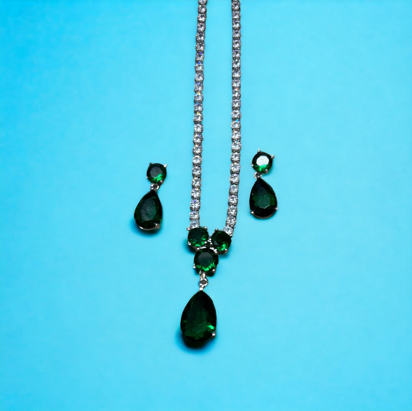Green zircon stone necklace set