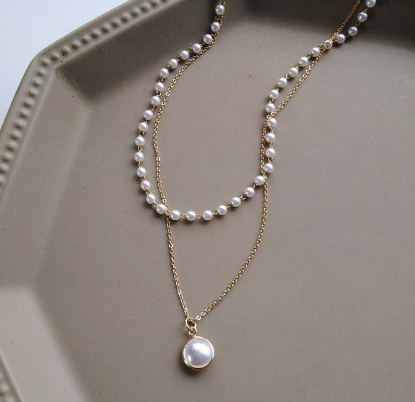 Pearl necklace