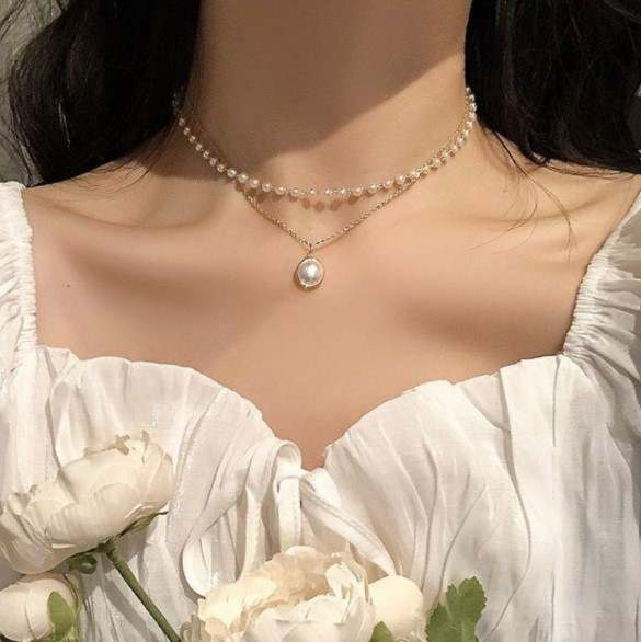 Pearl necklace