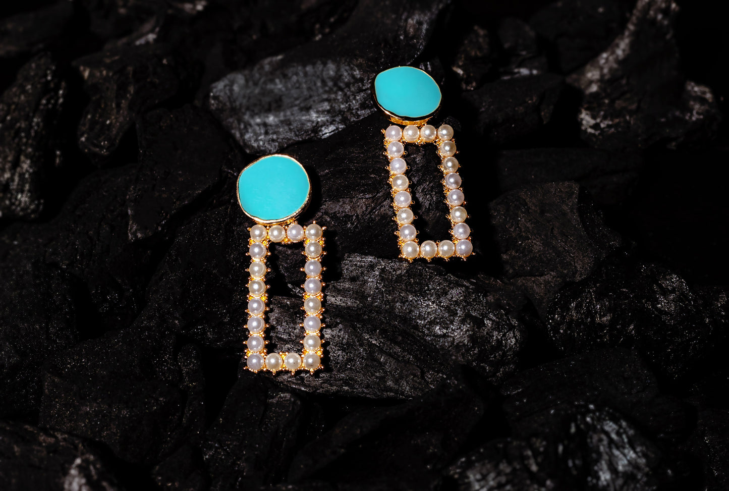 Teal a Pearl
